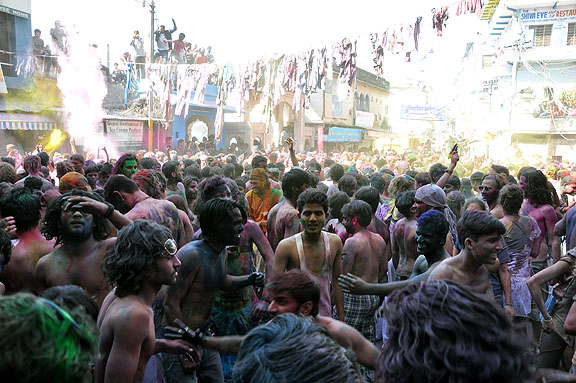 Inde 2414