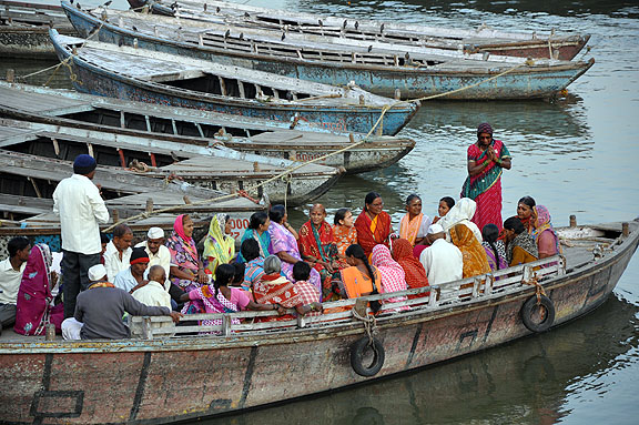 Inde 382