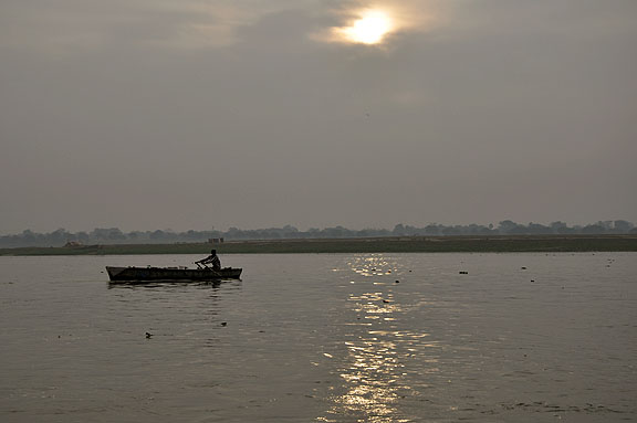 Inde 581