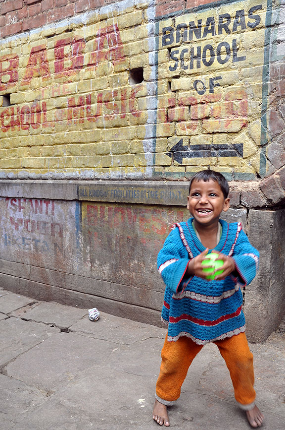 Inde 676