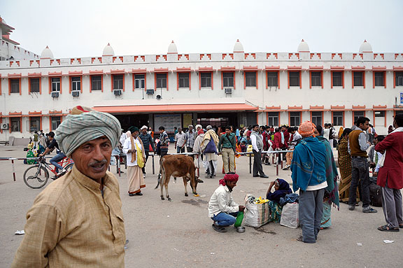 Inde 711