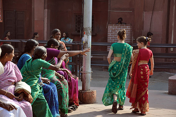 Inde 735